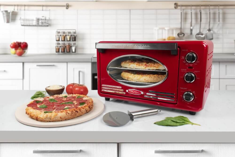 How to Reheat Deep Dish Pizza in a Toaster