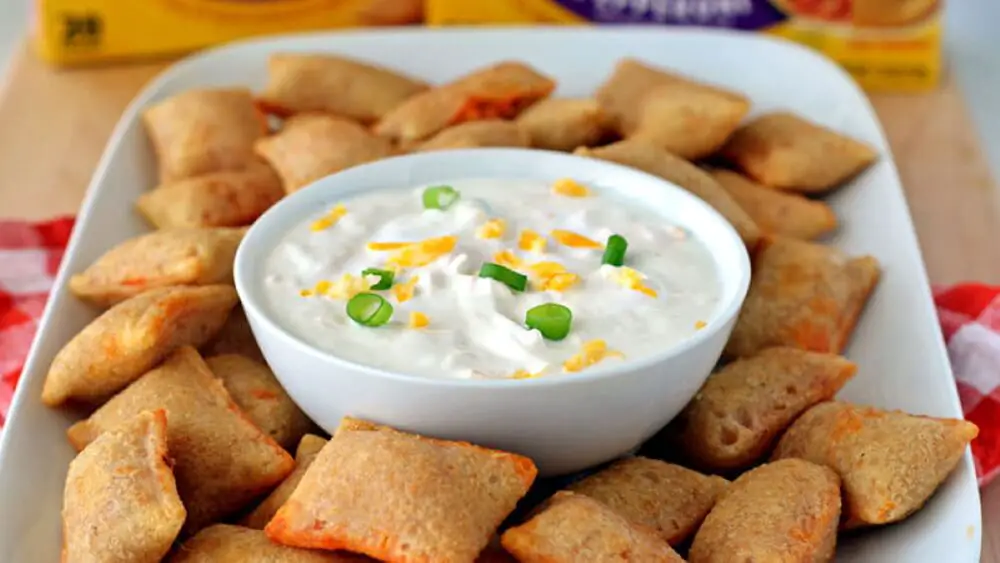 sour cream sauce pizza rolls