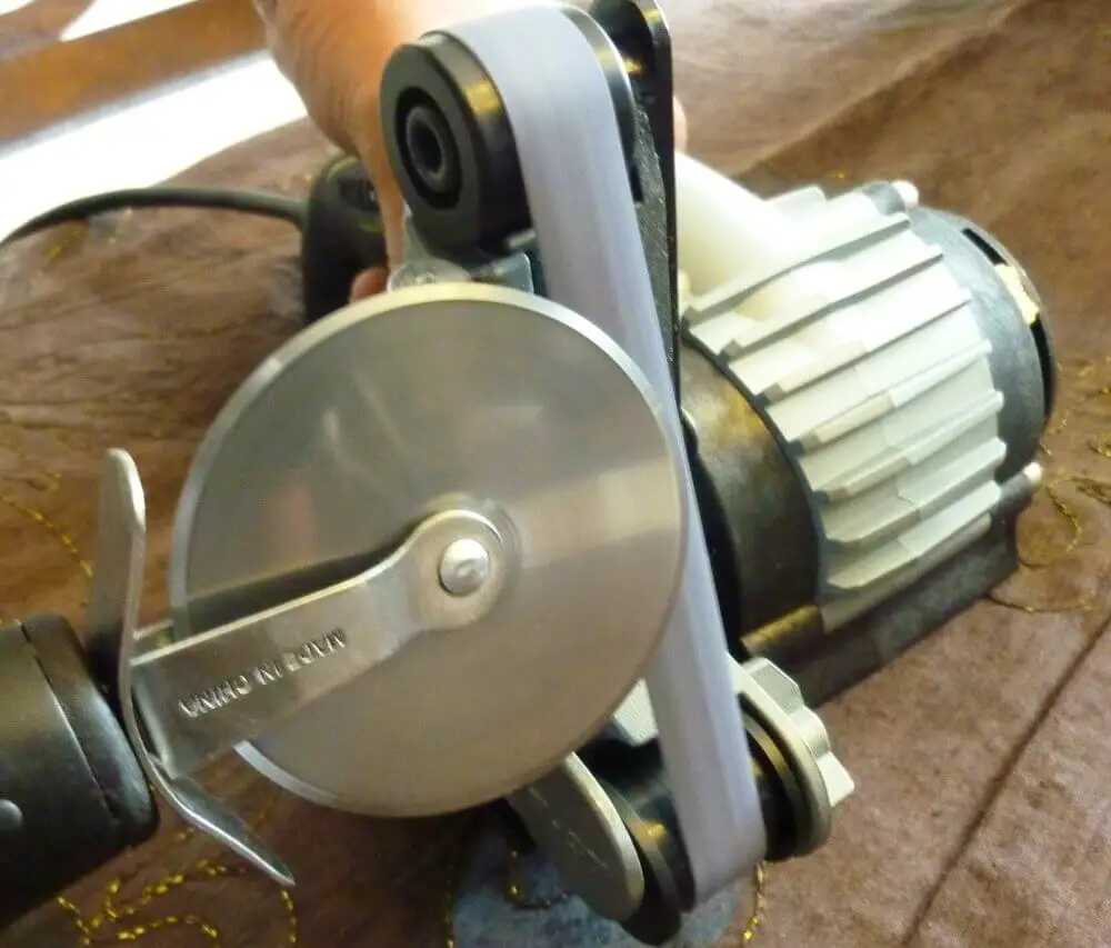 belt-grinder sharpened pizza cutter