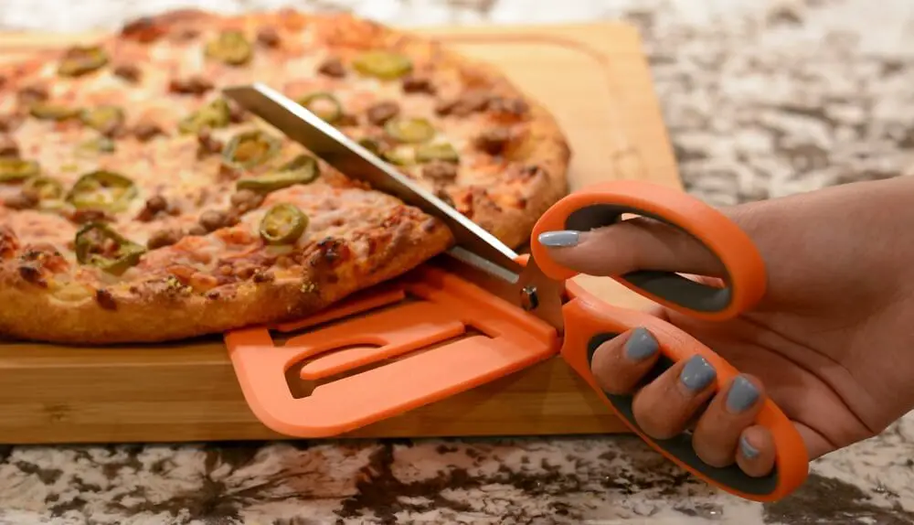 scissors for pizza