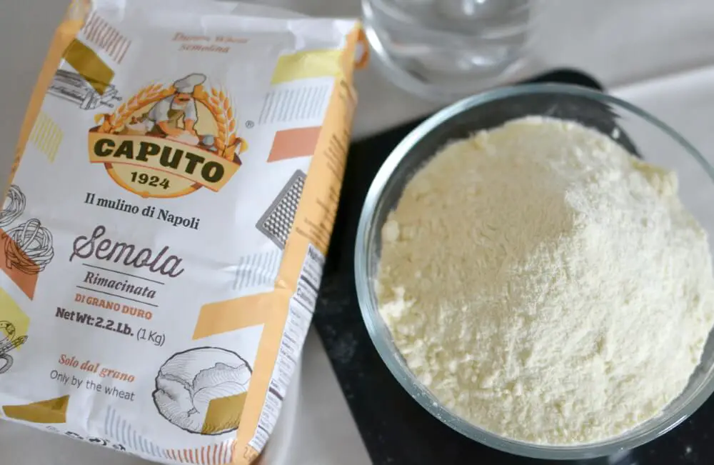 semolina flour for pizza dough