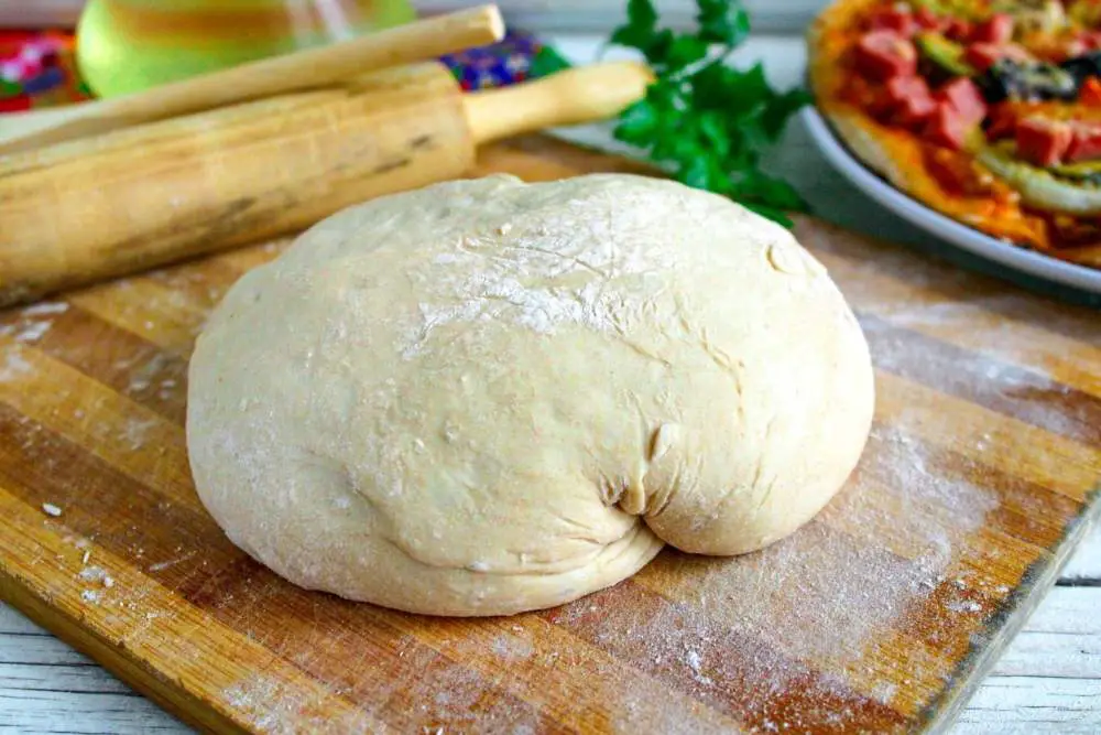 Sticky Pizza Dough: 7 Causes Why It Comes And How to Fix It
