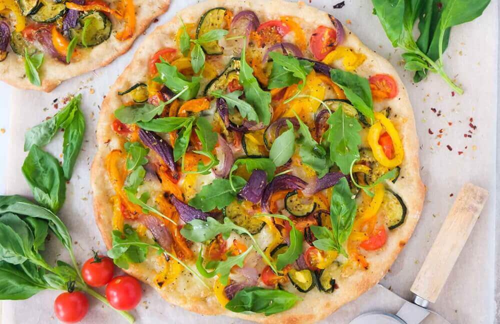 Pizza with vegetable toppings