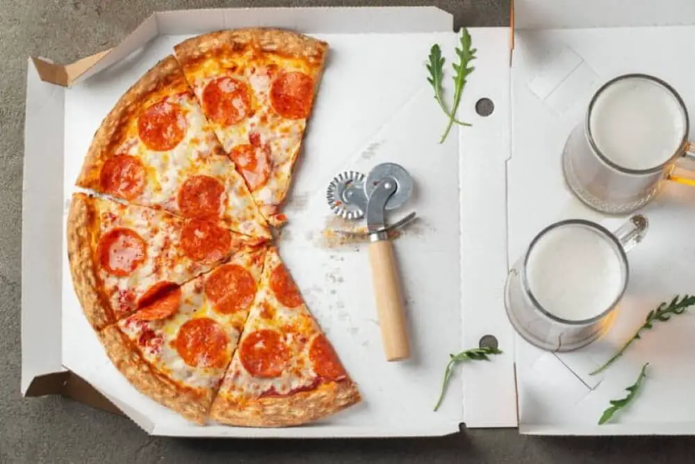 How to Fold Pizza Box: You'll Love This Leftover Quick Hack